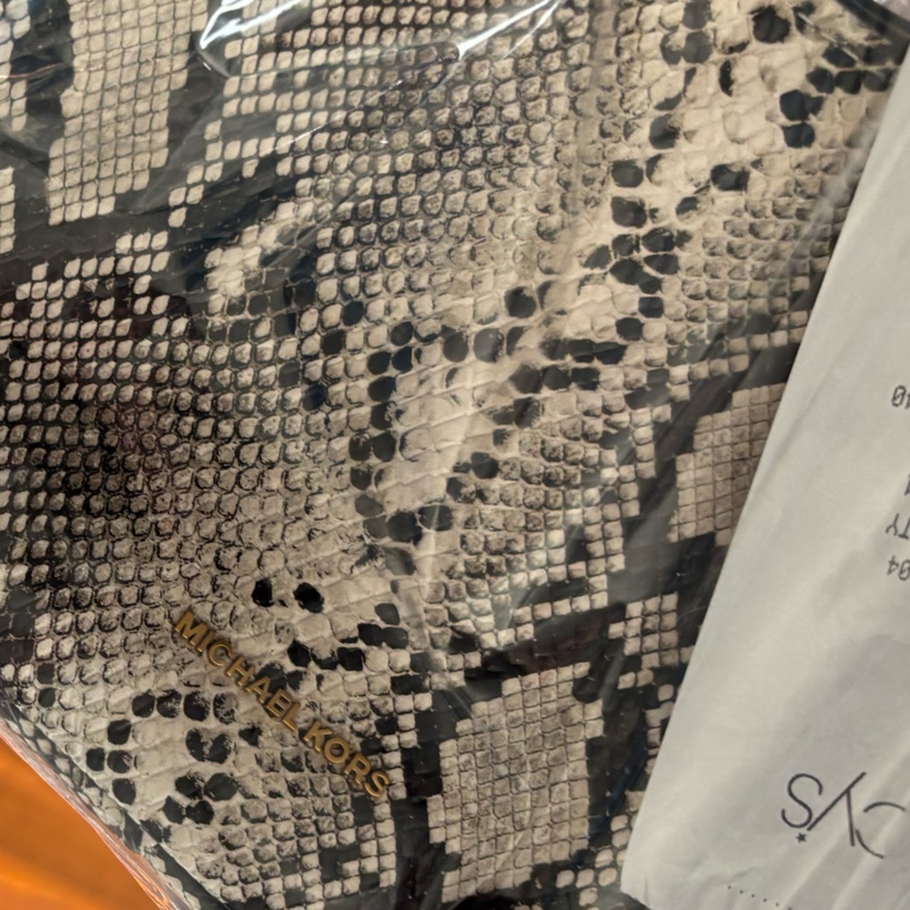 MICHAEL KORS Nolita Hobo Leather Shoulder Bag, leather textured python print - Picture 8 of 8